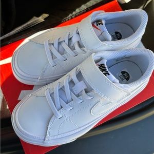 Nike Court Legacy Sneakers